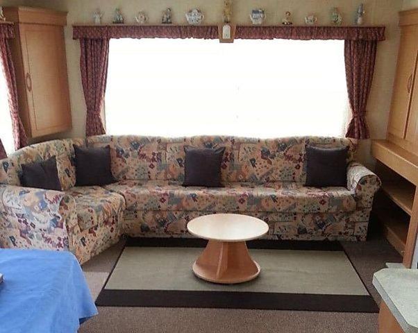Caravan Golden Palm